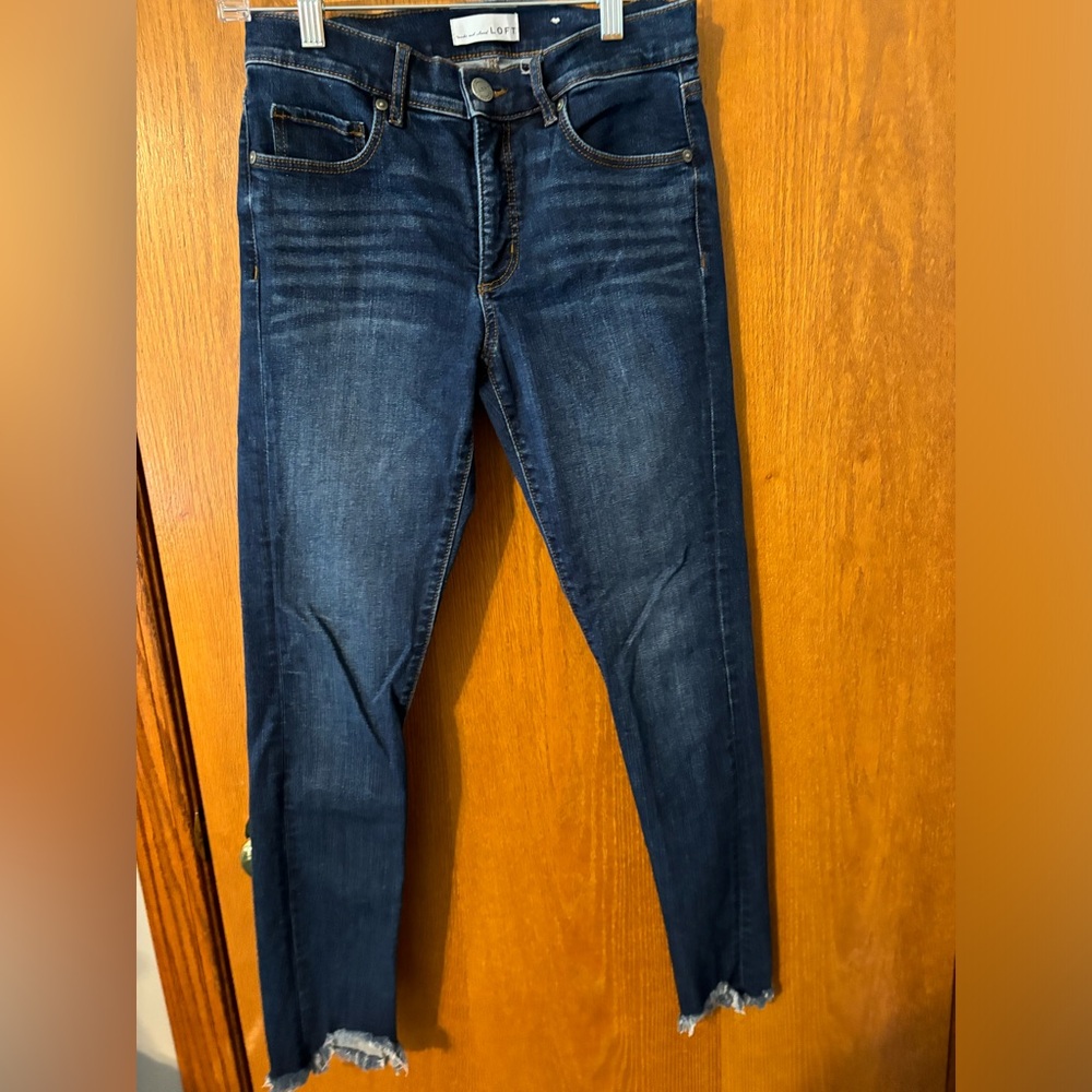 Made And Loved LOFT Modern Skinny Jeans Women's Size 26/2 Blue‎ Raw Hem